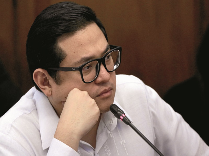 PHOTO: Bam Aquino FOR STORY: Bam Aquino nakuha ang suporta nina Piolo Pascual at Iza Calzado